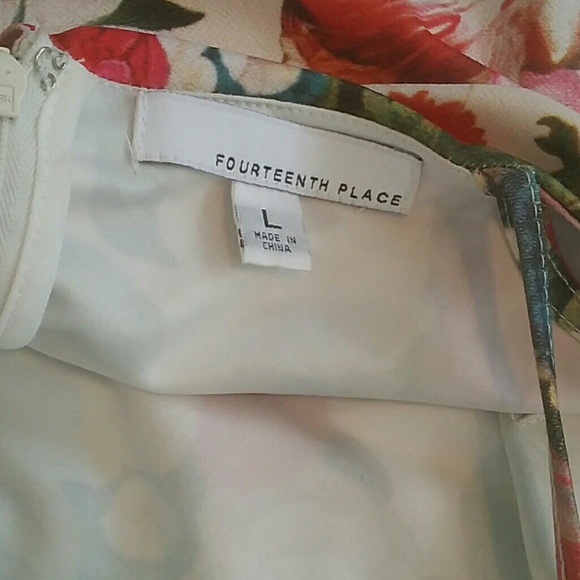 Dress - Picture 3 of 4